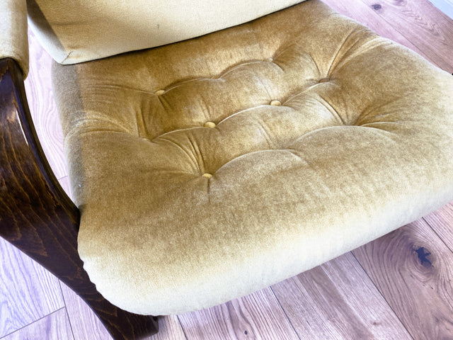 WMK 1/2 Formschöner, äußerst bequemer & sehr gut erhaltener skandinavischer Freisschwinger mit gestepptem Samtbezug # Sessel Lesesessel Relaxsessel Easy Chair Fernsehsessel Samt Vintage 70er Retro