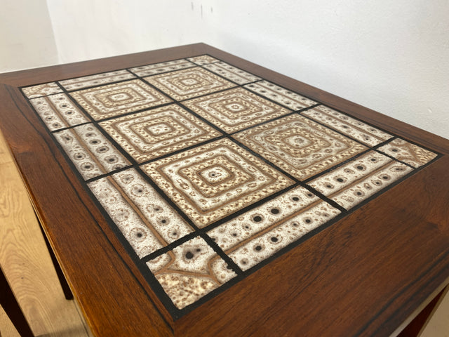 WMK Hochwertiger skandinavischer Mid-Century 3-in-1 Satztisch aus Palisander mit kunstvollen Fliesen I Couchtisch Tisch Beistellt Fliesen Nesting Coffee Table Vintage Danish Design Rosewood Berlin Ulm