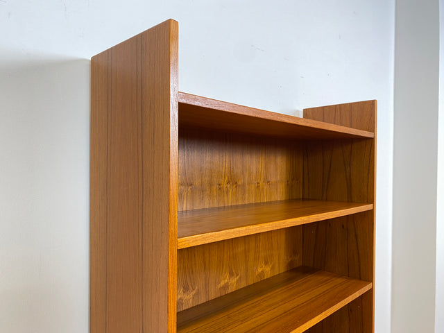 WMK # Stilvoller skandinavischer Mid-Century Bücherschrank in Teakholz mit auszieh. Schreibfläche & verstell. Regalböden # Bücherregal Regal Sekretär Highboard Kommode Sideboard Vintage Danish Design