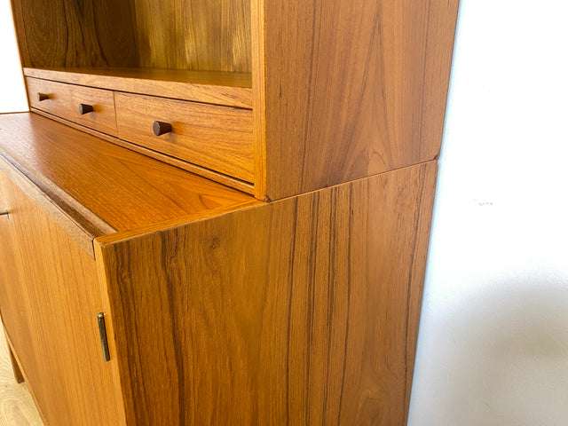 WMK # Stilvoller skandinavischer Mid-Century Bücherschrank in Teakholz mit auszieh. Schreibfläche & verstell. Regalböden # Bücherregal Regal Sekretär Highboard Kommode Sideboard Vintage Danish Design
