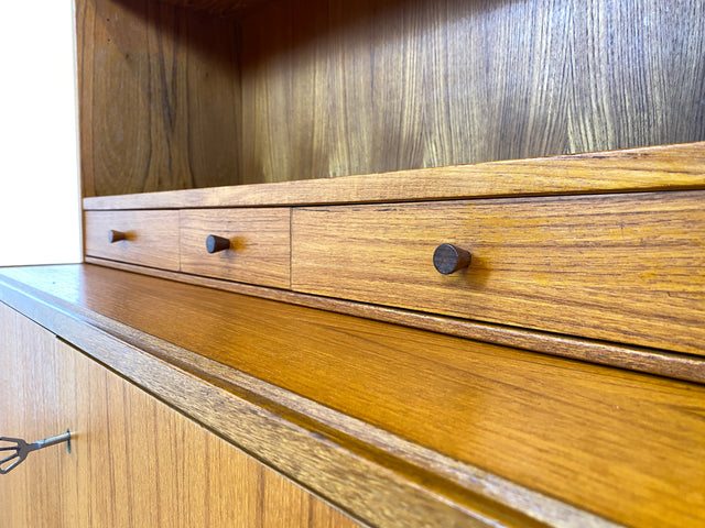 WMK # Stilvoller skandinavischer Mid-Century Bücherschrank in Teakholz mit auszieh. Schreibfläche & verstell. Regalböden # Bücherregal Regal Sekretär Highboard Kommode Sideboard Vintage Danish Design