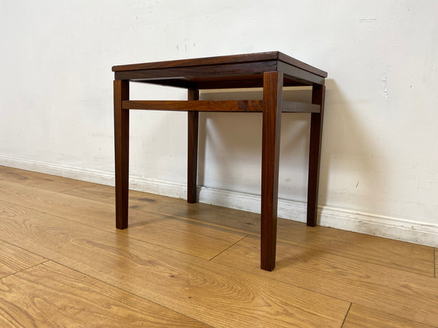 WMK I Edler skandinavischer Mid-Century Couchtisch aus Palisander mit kunstvollen Fliesen