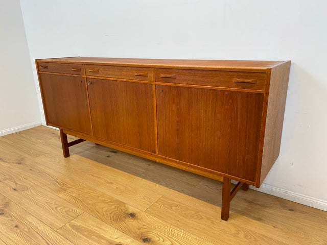WMK # Stilvoller skandinavischer Mid-Century Designer Sideboard von Tage Olofsson für Ulferts in Teakholz mit Schubladen # Kommode Schrank Anrichte TV-Bank Danish Design Vintage Teak Berlin Hamburg