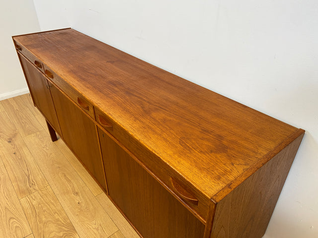 WMK # Stilvoller skandinavischer Mid-Century Designer Sideboard von Tage Olofsson für Ulferts in Teakholz mit Schubladen # Kommode Schrank Anrichte TV-Bank Danish Design Vintage Teak Berlin Hamburg