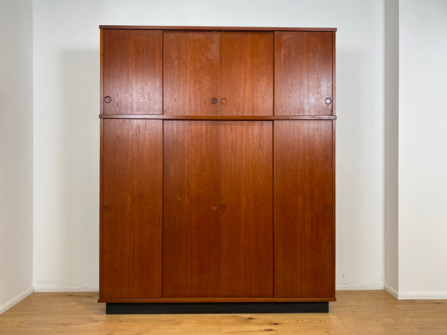 WMK # Stilvoller skandinavischer Mid-Century Kleiderschrank in Teakholz mit Aufsatz & Schiebetüren # Schrank Schlafzimmerschrank Wäscheschrank Wardrobe Danish Design Vintage Teak Berlin Hamburg Köln
