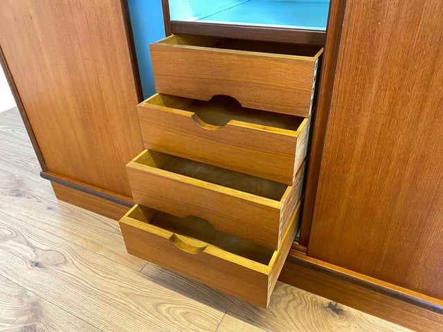 WMK # Hochwertiger skandinavischer Mid-Century Kleiderschrank mit Schiebetüren & Schubladen , Vollholz in Teak # Schrank Schlafzimmerschrank Wäscheschrank Wardrobe Danish Design Vintage Teakholz 60er