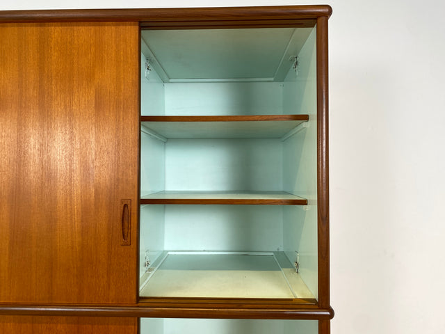 WMK # Hochwertiger skandinavischer Mid-Century Kleiderschrank mit Schiebetüren & Schubladen , Vollholz in Teak # Schrank Schlafzimmerschrank Wäscheschrank Wardrobe Danish Design Vintage Teakholz 60er