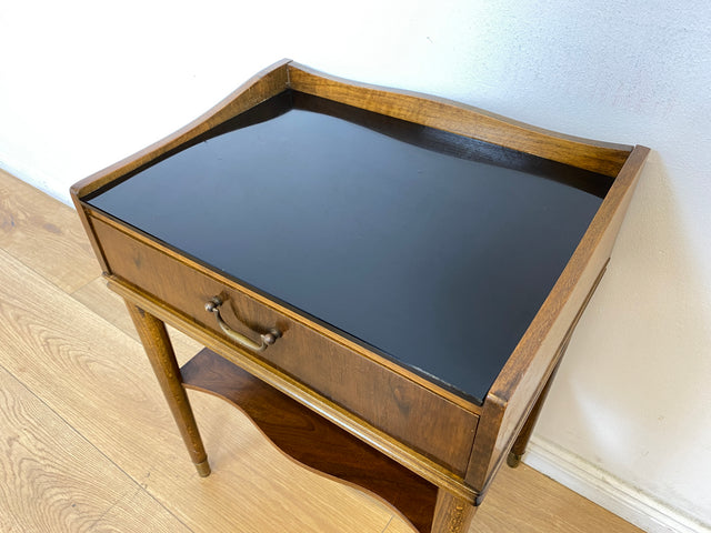 WMK # Schöner & sehr gut erhaltener skandinavischer Mid-Century Nachttisch mit Schublade, Ablage, Glasauflage & Messinggriff # Nachtschrank Nachtkommode Nachtschränkchen Beistelltisch Kommode Vintage