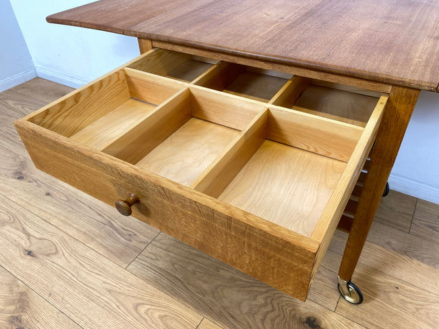 WMK I Besonders schöner skandinavischer Mid-Century Nähtisch auf Rollen & aufklappbar I Beistelltisch Kommode Nähkommode Schminkkommode Schminktisch Ablage Servierwagen Vintage Berlin Bielefeld Celle