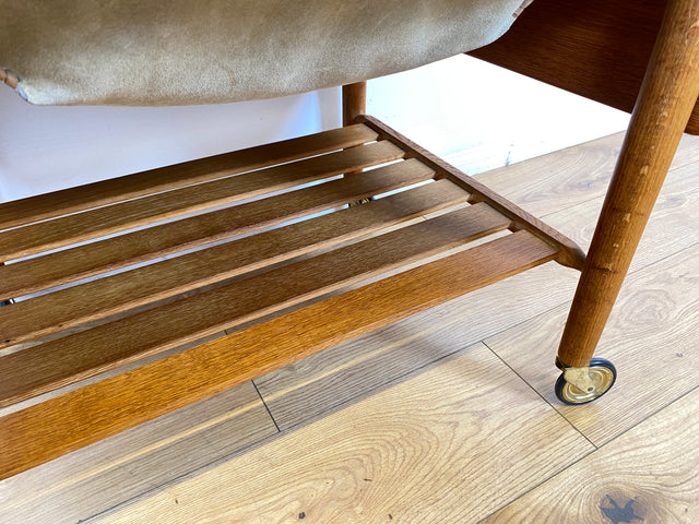 WMK I Besonders schöner skandinavischer Mid-Century Nähtisch auf Rollen & aufklappbar I Beistelltisch Kommode Nähkommode Schminkkommode Schminktisch Ablage Servierwagen Vintage Berlin Bielefeld Celle