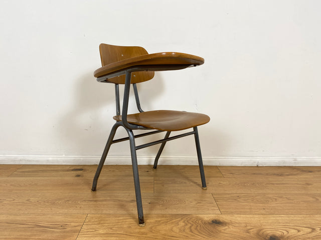 WMK # Seltener und praktischer skandinavischer Mid-Century Schulstuhl mit Schreibpult auf Metallrahmen # Seminarstuhl Stuhl Kinderschreibtisch Holzstuhl Schreibtischstuhl Kollegstuhl 60er 50er Vintage