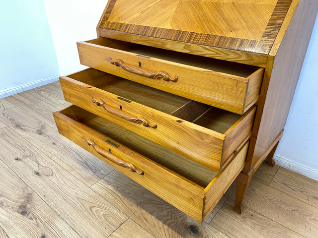 WMK I Besonders schöner skandinavischer Mid-Century Sekretär aus vollem Holz I Schreibkommode Schreibschrank Schreibtisch Kommode Schminkkommode Wäschekommode 60er Vintage Berlin Hannover Leipzig