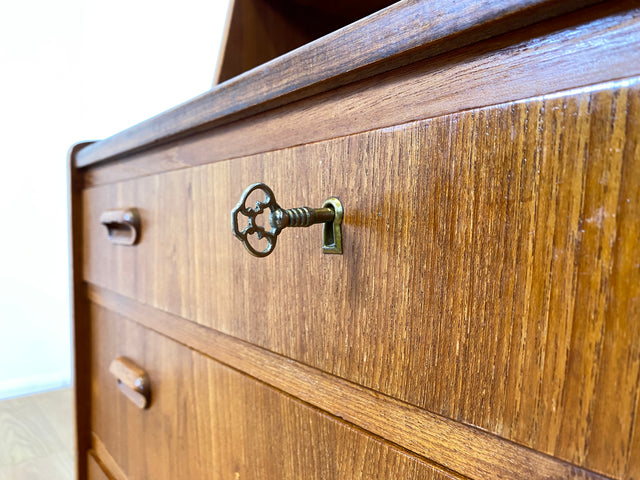 WMK I Hochwertiger skandinavischer Mid-Century Sekretär in Teakholz mit auszieh. Schreibfläche I Schreibschrank Schreibtisch Desk Kommode Wäsche Schmink Tisch Danish Design Vintage Berlin Köln Hamburg