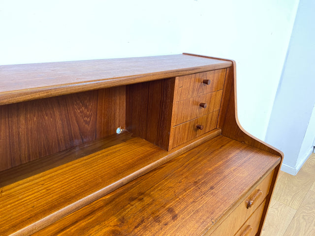 WMK I Hochwertiger skandinavischer Mid-Century Sekretär in Teakholz mit auszieh. Schreibfläche I Schreibschrank Schreibtisch Desk Kommode Wäsche Schmink Tisch Danish Design Vintage Berlin Köln Hamburg