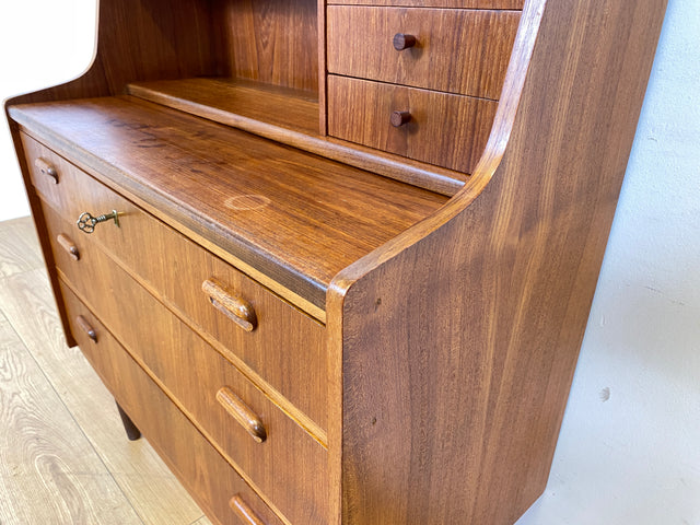 WMK I Hochwertiger skandinavischer Mid-Century Sekretär in Teakholz mit auszieh. Schreibfläche I Schreibschrank Schreibtisch Desk Kommode Wäsche Schmink Tisch Danish Design Vintage Berlin Köln Hamburg