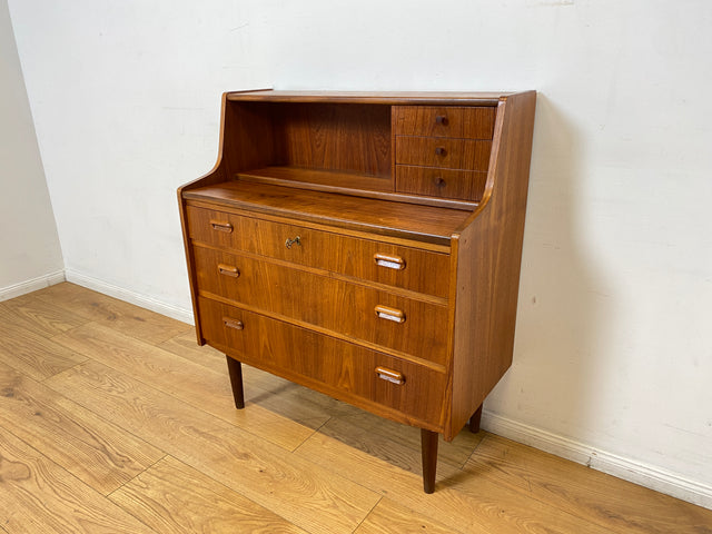 WMK I Hochwertiger skandinavischer Mid-Century Sekretär in Teakholz mit auszieh. Schreibfläche I Schreibschrank Schreibtisch Desk Kommode Wäsche Schmink Tisch Danish Design Vintage Berlin Köln Hamburg