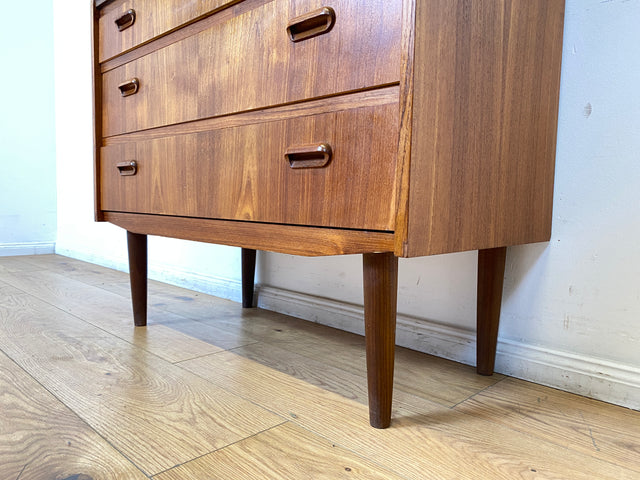 WMK I Hochwertiger skandinavischer Mid-Century Sekretär in Teakholz mit auszieh. Schreibfläche I Schreibschrank Schreibtisch Desk Kommode Wäsche Schmink Tisch Danish Design Vintage Berlin Köln Hamburg