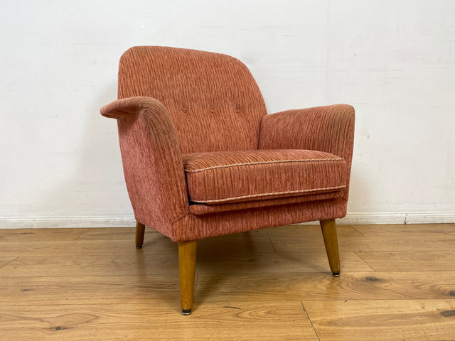 WMK I Formschöner & sehr gut erhaltener skandinavischer Mid-Century Sessel in Altrosa mit bequemen Federkernsitz