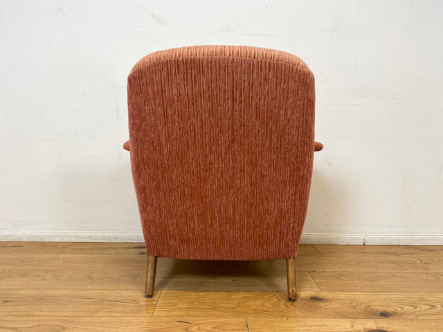 WMK I Formschöner & sehr gut erhaltener skandinavischer Mid-Century Sessel in Altrosa mit bequemen Federkernsitz