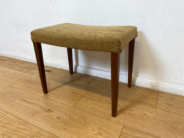 WMK I Versand 15€ I 1/2 Formschöner skandinavischer Mid-Century Sitzhocker mit beigem Bezug