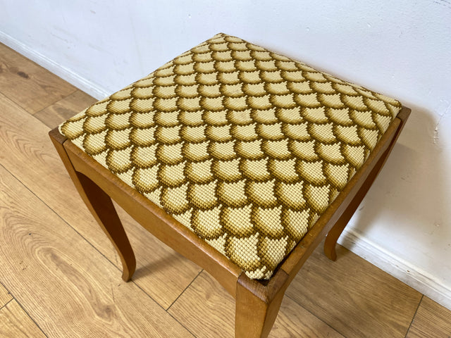 WMK I Besonders schöner skandinavischer Mid-Century Sitzhocker mit beigem handgewebtem Gobelin Bezug I Hocker Fußhocker Schemel Taburett Sitz Stuhl Vintage I Berlin Bayern Sachsen I Versand möglich