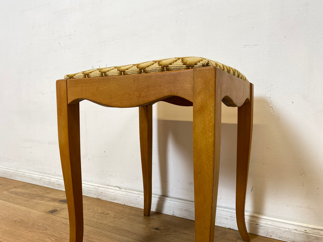 WMK I Besonders schöner skandinavischer Mid-Century Sitzhocker mit beigem handgewebtem Gobelin Bezug I Hocker Fußhocker Schemel Taburett Sitz Stuhl Vintage I Berlin Bayern Sachsen I Versand möglich