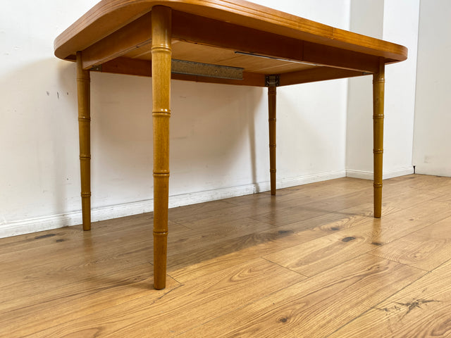 WMK I Sehr schöner skandinavischer Vintage Esstisch mit hübschen Tischbeinen, ausziehbar auf 180cm I Tisch Holztisch Küchentisch Ausziehtisch Dining Table 70er 80er Berlin Nürnberg Frankfurt Bremen