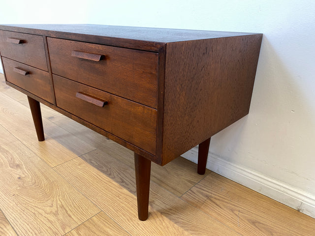 WMK # Besonders gut erhaltenes skandinavisches Mid-Century Designersideboard von Kai Kristiansen für FM Møbler, Vollholz in Palisander # Kommode TV-Lowboard TV-Bank Rosewood Danish Design Vintage 60er