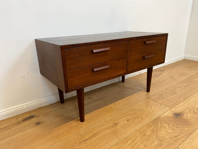 WMK # Besonders gut erhaltenes skandinavisches Mid-Century Designersideboard von Kai Kristiansen für FM Møbler, Vollholz in Palisander # Kommode TV-Lowboard TV-Bank Rosewood Danish Design Vintage 60er
