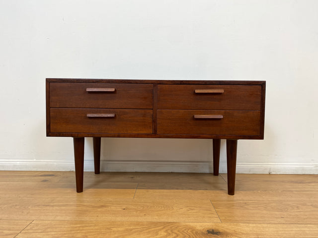 WMK # Besonders gut erhaltenes skandinavisches Mid-Century Designersideboard von Kai Kristiansen für FM Møbler, Vollholz in Palisander # Kommode TV-Lowboard TV-Bank Rosewood Danish Design Vintage 60er