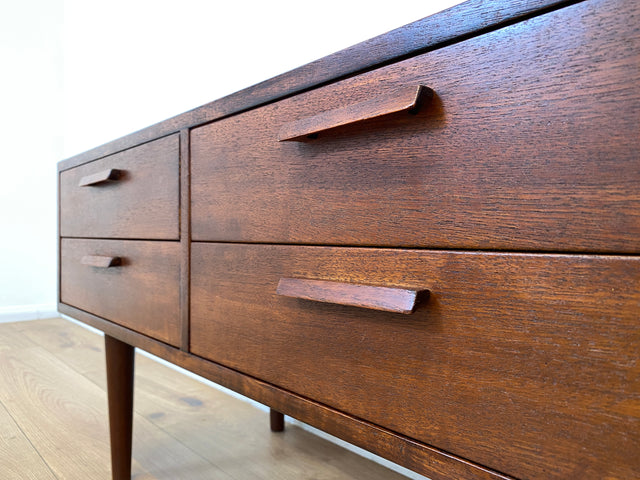 WMK # Besonders gut erhaltenes skandinavisches Mid-Century Designersideboard von Kai Kristiansen für FM Møbler, Vollholz in Palisander # Kommode TV-Lowboard TV-Bank Rosewood Danish Design Vintage 60er