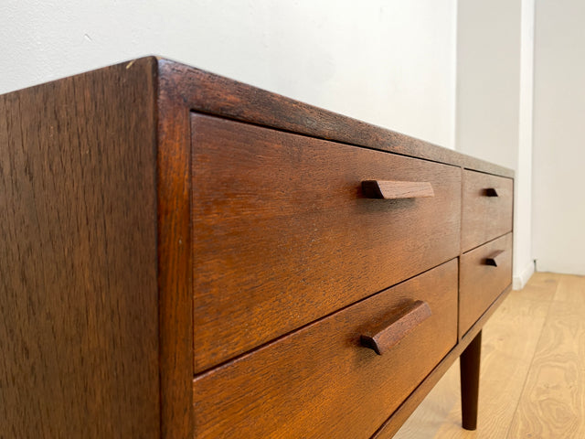 WMK # Besonders gut erhaltenes skandinavisches Mid-Century Designersideboard von Kai Kristiansen für FM Møbler, Vollholz in Palisander # Kommode TV-Lowboard TV-Bank Rosewood Danish Design Vintage 60er