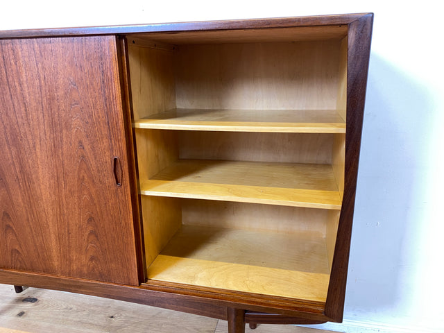 WMK I Besonders schönes skandinavisches Mid-Century Highboard in Teakholz mit Bar, Schiebetüren & Schubladen I Sideboard Schrank Barschrank Barkommode Danish Design Vintage 60er Berlin Hamburg München