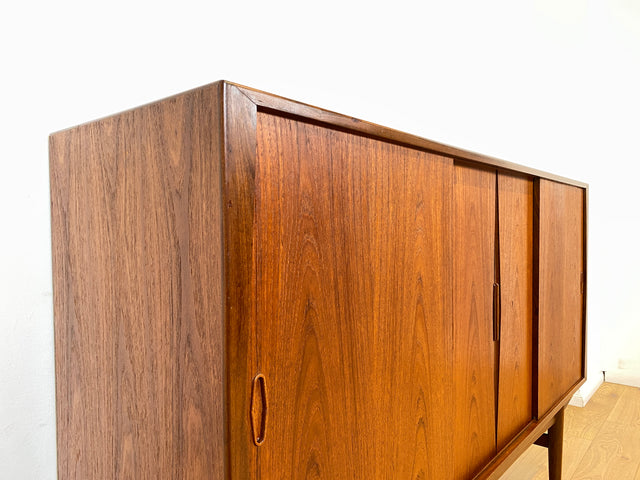 WMK I Besonders schönes skandinavisches Mid-Century Highboard in Teakholz mit Bar, Schiebetüren & Schubladen I Sideboard Schrank Barschrank Barkommode Danish Design Vintage 60er Berlin Hamburg München