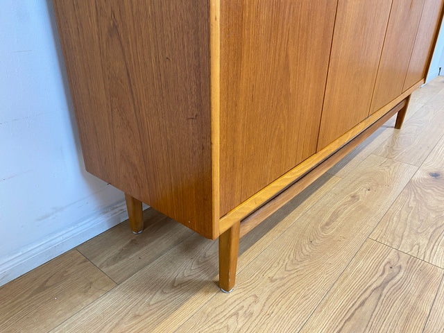 WMK # Elegantes skandinavisches Mid-Century Highboard aus vollem Holz in Teak mit Schubladen # Sideboard Schrank Kommode Wäschekommode Cabinet Danish Design Vintage Teakholz 60er Berlin Köln München