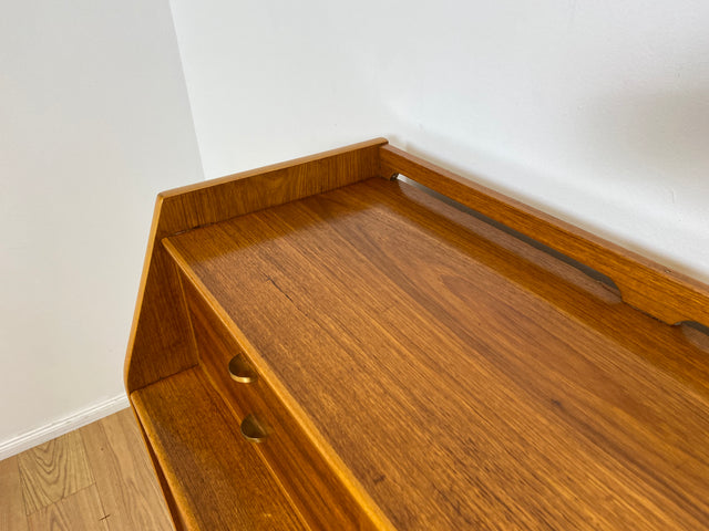 WMK # Elegantes skandinavisches Mid-Century Highboard aus vollem Holz in Teak mit Schubladen # Sideboard Schrank Kommode Wäschekommode Cabinet Danish Design Vintage Teakholz 60er Berlin Köln München