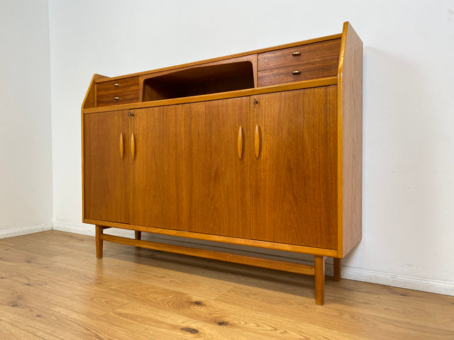 WMK # Elegantes skandinavisches Mid-Century Highboard aus vollem Holz in Teak mit Schubladen # Sideboard Schrank Kommode Wäschekommode Cabinet Danish Design Vintage Teakholz 60er Berlin Köln München