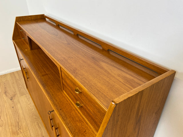 WMK # Elegantes skandinavisches Mid-Century Highboard aus vollem Holz in Teak mit Schubladen # Sideboard Schrank Kommode Wäschekommode Cabinet Danish Design Vintage Teakholz 60er Berlin Köln München