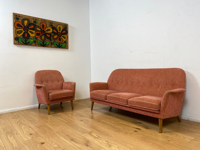 WMK I Formschönes & sehr gut erhaltenes skandinavisches Mid-Century Sofa in Altrosa mit gemütlichen Federkernsitzen I 2er Couch 2-Sitzer Sitzgarnitur Danish Design Vintage 60er Berlin Köln Stuttgart