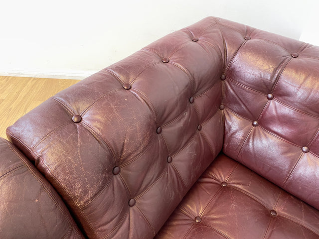 WMK I Formschönes & gemütliches skandinavisches Sofa mit gestepptem Echtleder Bezug mit schöner Alterspatina I Ledersofa Ledercouch Couch 3-Sitzer 3er Leder Chesterfield Vintage Berlin Hamburg Köln