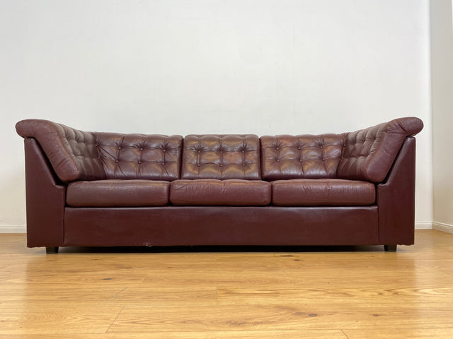 WMK I Formschönes & gemütliches skandinavisches Sofa mit gestepptem Echtleder Bezug mit schöner Alterspatina I Ledersofa Ledercouch Couch 3-Sitzer 3er Leder Chesterfield Vintage Berlin Hamburg Köln