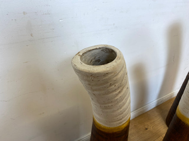 WMK I Einzigartiges skulpturales Keramik Ensemble aus 3 handgeformten großen Bodenvasen aus 70er Jahren I Vasen Skulptur Kunst Studio Dekoration Steinzeug Lava Vintage Retro I Berlin Dresden Hannover