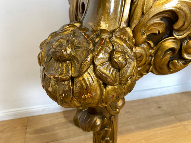 WMK I Das Highlight! Prunkvoller venezianischer antiker Schrank , um 1880, handbemalter Aufsatz auf geschnitzter vergoldeter Konsole mit Putti & Akanthus I Cabinet Bar Anrichte Kommode Chinois Barock