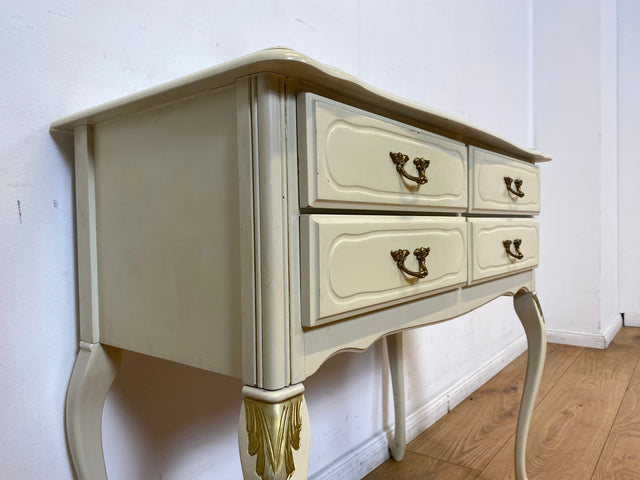 WMK I Versand 85€ I Charmante weiße Chippendale Kommode mit Schubladen & edlen Messingbeschlägen I Sideboard Schubladenkommode Flurkommode Wäschekommode Vintage Barock Rokoko Berlin Jena Bamberg