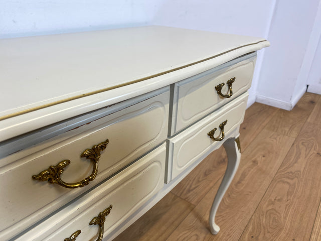 WMK I Versand 85€ I Charmante weiße Chippendale Kommode mit Schubladen & edlen Messingbeschlägen I Sideboard Schubladenkommode Flurkommode Wäschekommode Vintage Barock Rokoko Berlin Jena Bamberg