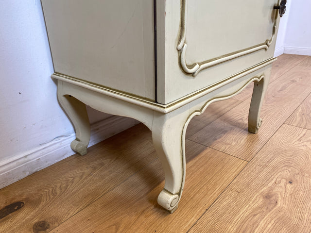 WMK I 1/2 Sehr schöner weißer 1950er Chippendale Nachttisch mit Schubladen & abnehm. Glasauflage I Nacht Schrank Kommode Tischchen Beistelltisch Shabby Chic Vintage Mid-Century Berlin Regensburg Halle