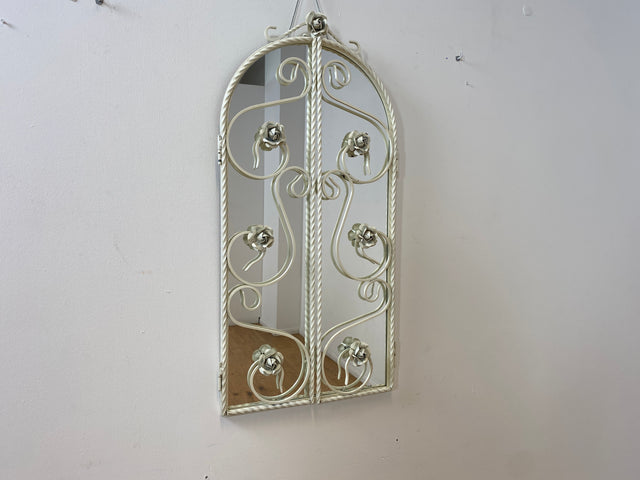 WMK I Romantischer weißer 1960er Schmiedeeisen Spiegel in antikem Stil mit Fensterläden und Rosen I Wandspiegel Metallspiegel Eisenspiegel Flurspiegel Mirror Shabby Chic Vintage Berlin Dresden Bayern