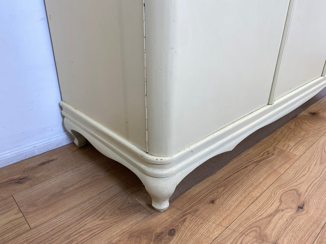 WMK I Wunderschöner weißer 1930er Jahre Kleiderschrank aus vollem Holz mit Schubladen I Schrank Schlafzimmerschrank Wäscheschrank Schlafzimmer Chippendale Art Deco Antik Vintage Berlin Dresden Bayern