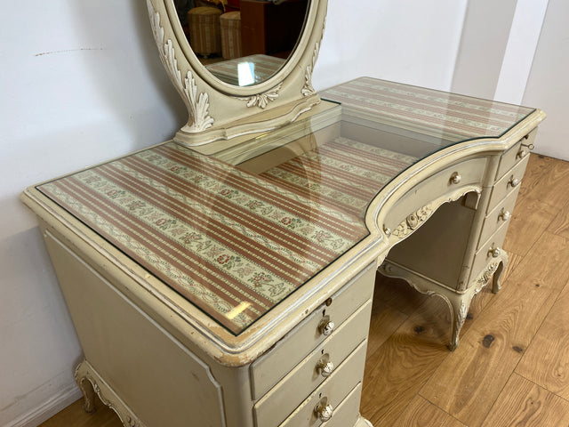 WMK # Wunderschöner weißer antiker Schminktisch im Stile Louis XV, Vollholz, mit neigbaren Spiegel, um 1930 # Schminkkommode Lady Sekretär Schreibtisch Frisiertisch Barock Rokoko Shabby Chic Vintage