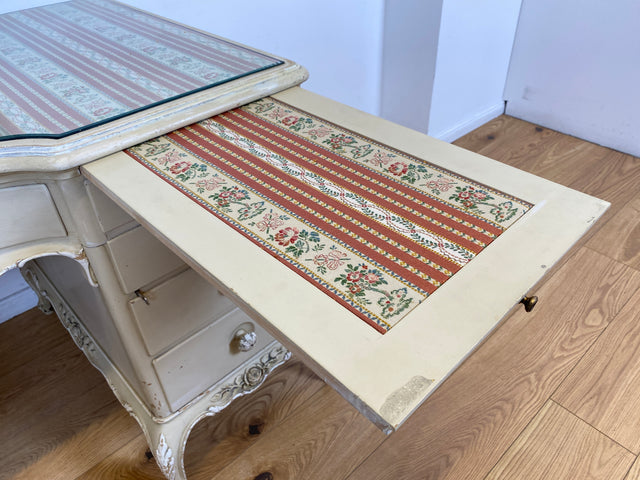 WMK # Wunderschöner weißer antiker Schminktisch im Stile Louis XV, Vollholz, mit neigbaren Spiegel, um 1930 # Schminkkommode Lady Sekretär Schreibtisch Frisiertisch Barock Rokoko Shabby Chic Vintage